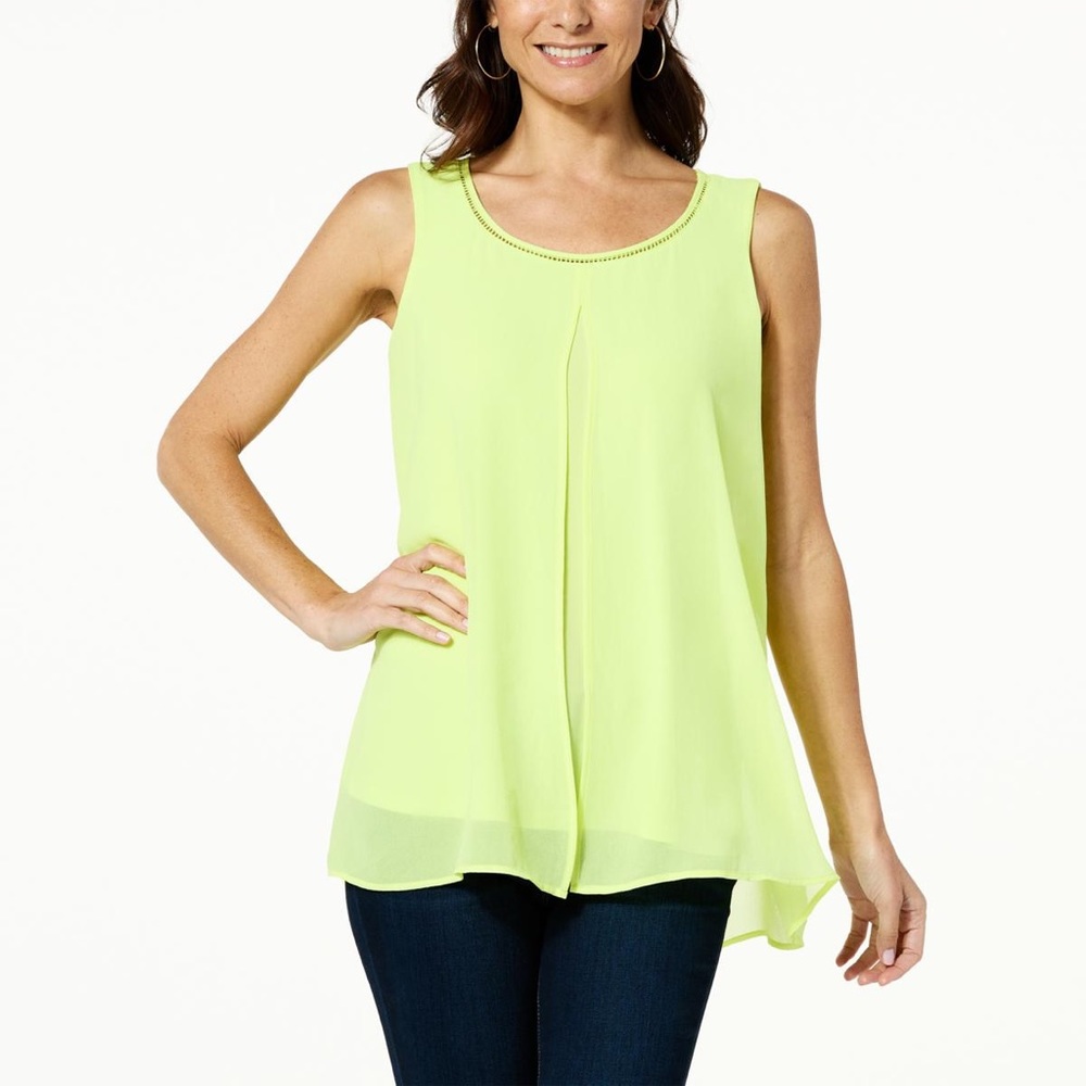 COPY - Nina Leonard Sleeveless Flyaway Top M